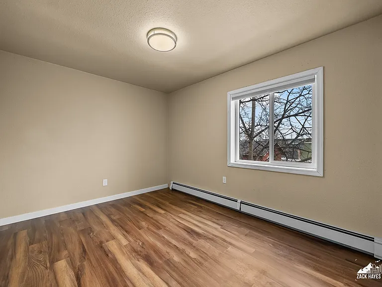 618 Gambell St #11 — Photo 52