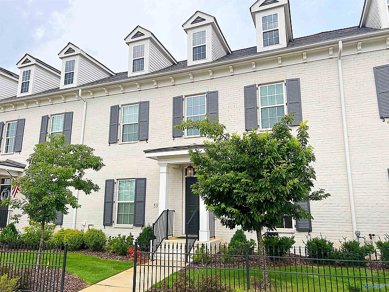531 Town Madison Blvd — Photo 41