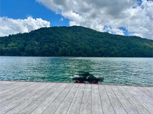 27 Tom Hay Drive, Nantahala, NC 28781