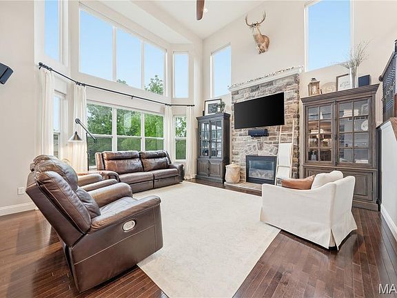 4th image of 107 Cypress Meadows Dr