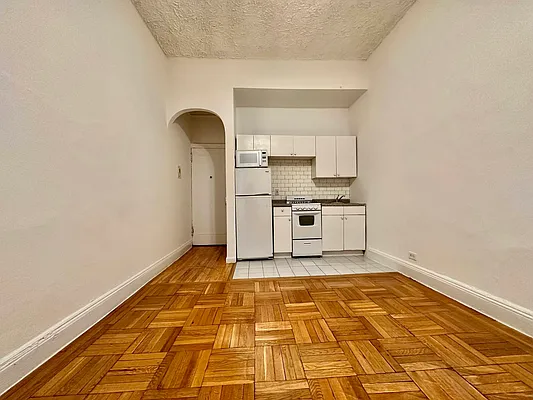 Rented by Oxford Property Group | media 4