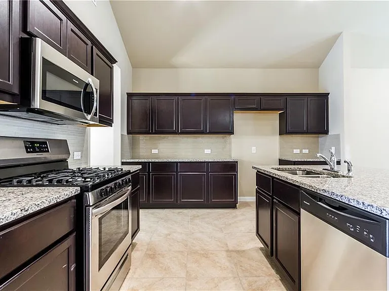 6521 Ranchito Dr — Photo 11