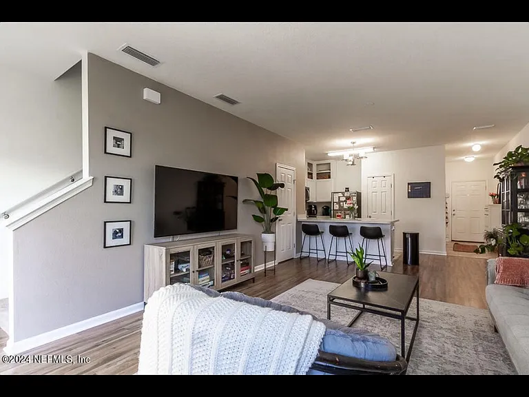 7841 Merchants Way — Photo 9