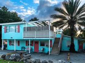 205 Coral Rd, Boynton Beach, FL