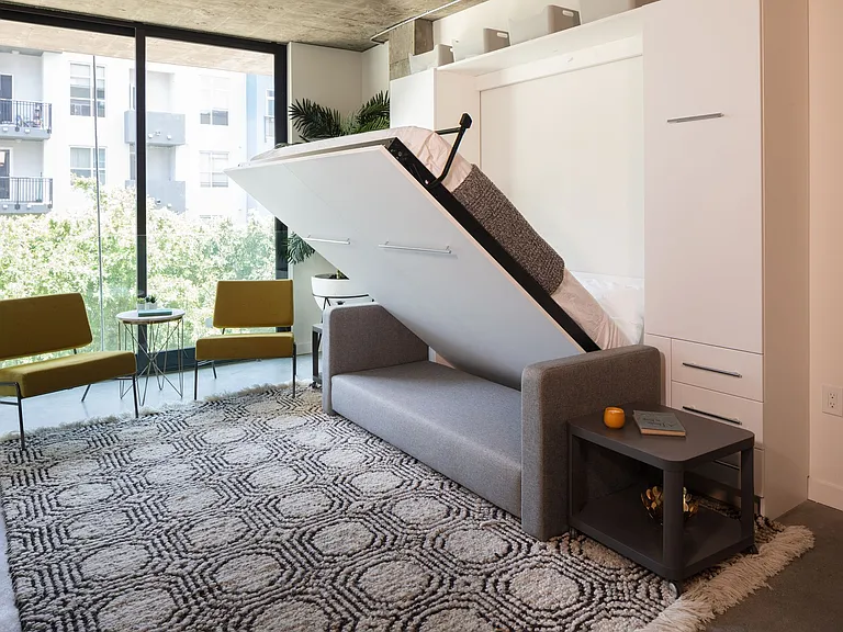 Ezabelle Apartments San Diego — Photo 9
