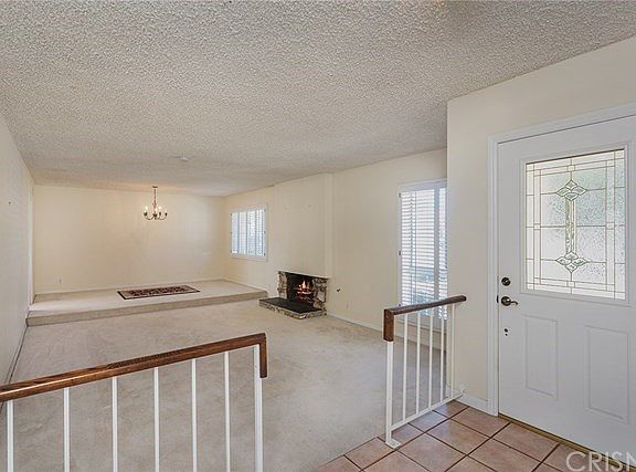 4th image of 366 Somerset Cir