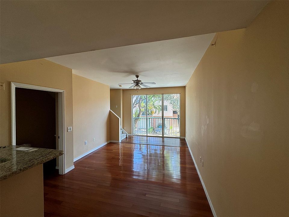 1st image of 2107 SE 10th Avenue #814