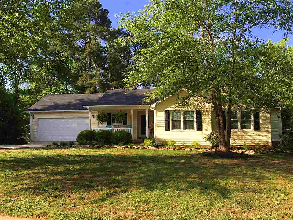 1st image of 121 Loblolly Dr
