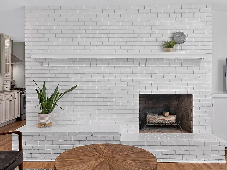 2030 E Greenwood St — Photo 5