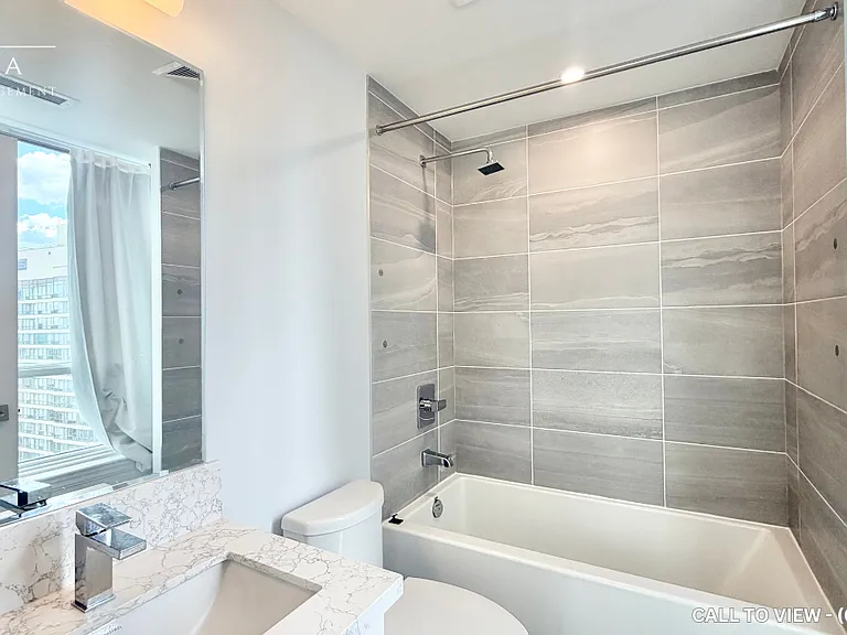30 Elm Dr W #1702 — Photo 9