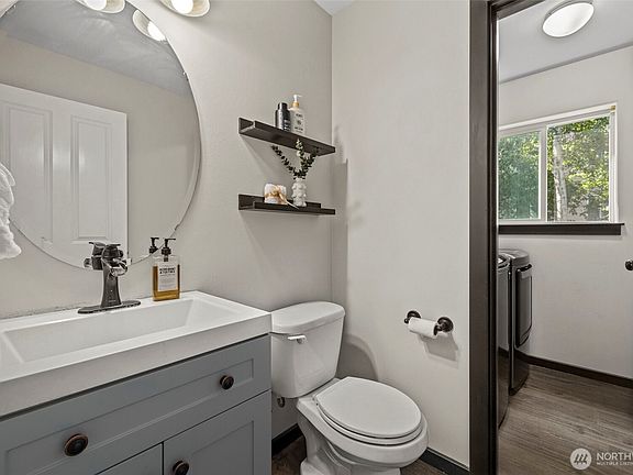 5th image of 7304 284th Street NW