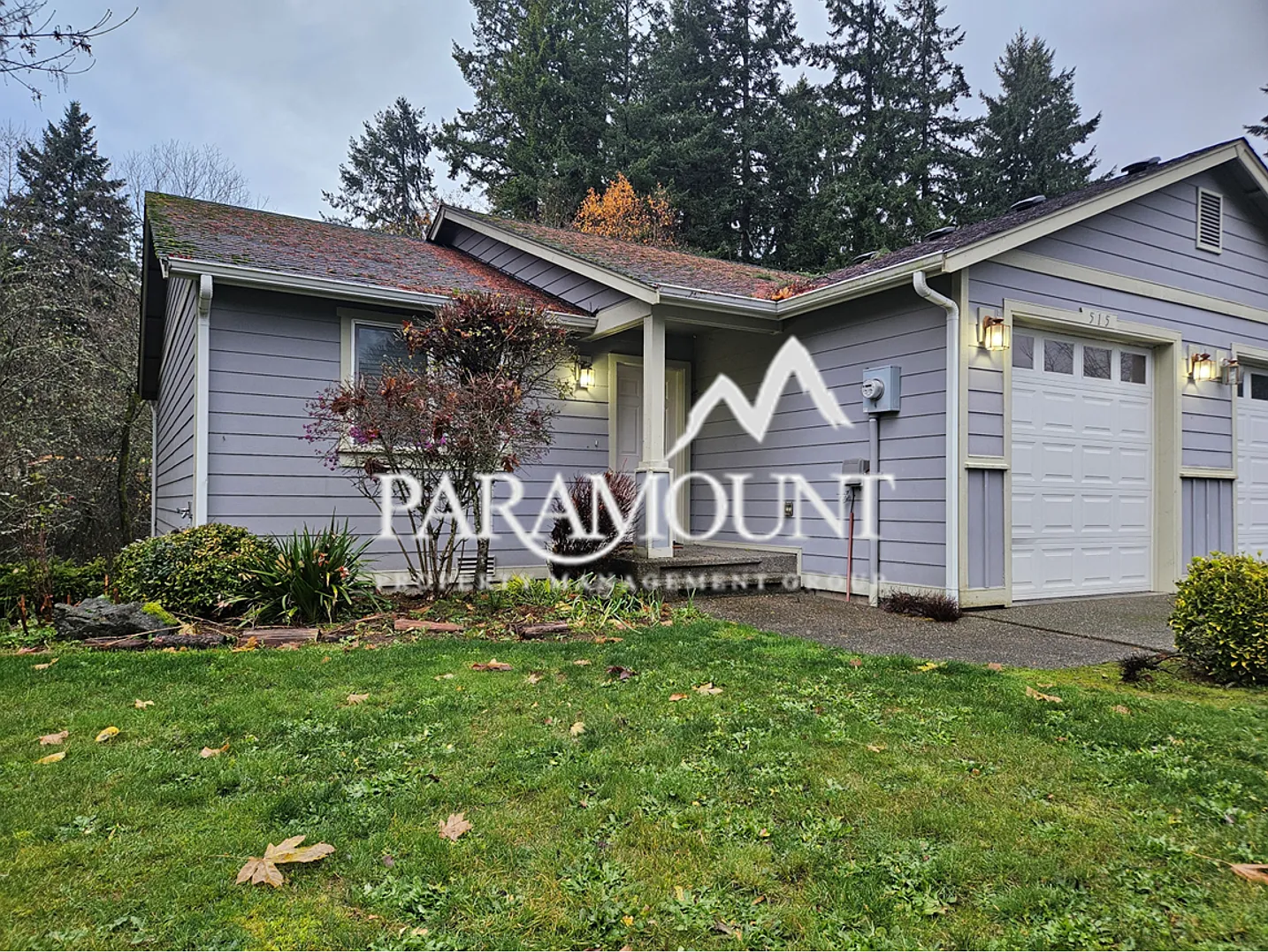Adorable 3 Bed/2 Bath Duplex in Port Orchard — Photo 2