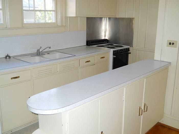 2nd image of 1013 Dacian Ave APT 2