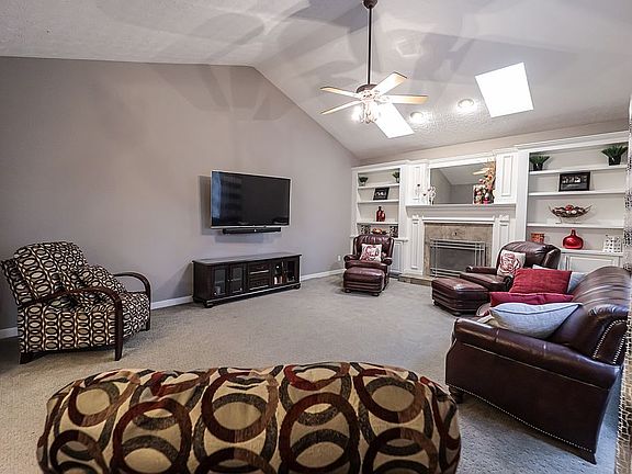 4th image of 7213 Longview Dr