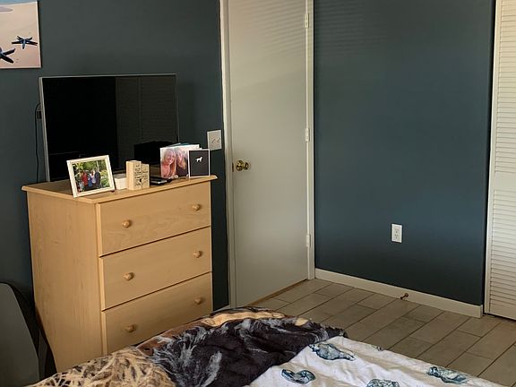 2nd image of 2427 Twin Dr #2427
