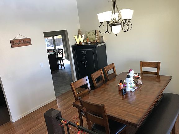 3rd image of 5016 Laurelwood Dr