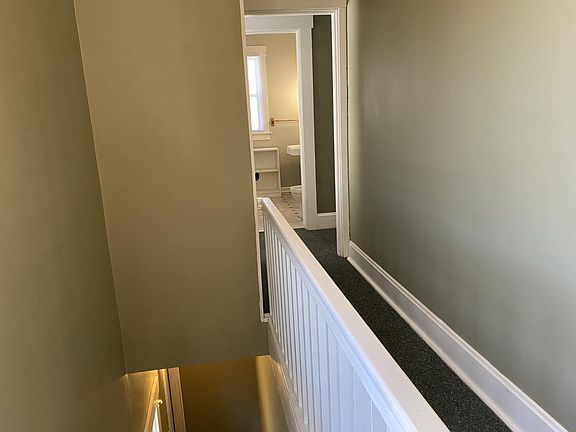 2nd image of 430 1/2 W Main St