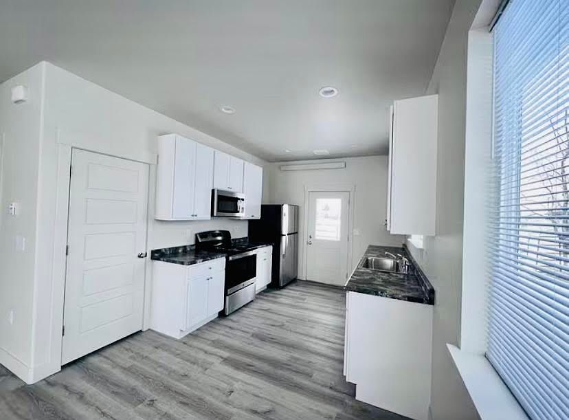 1st image of 1251 Valley West Dr #1256