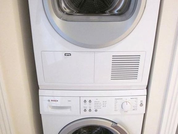 2nd image of 342 E 13th St APT B1