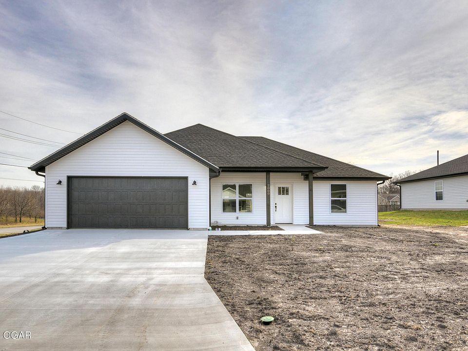 1st image of 2000 Lakeview St