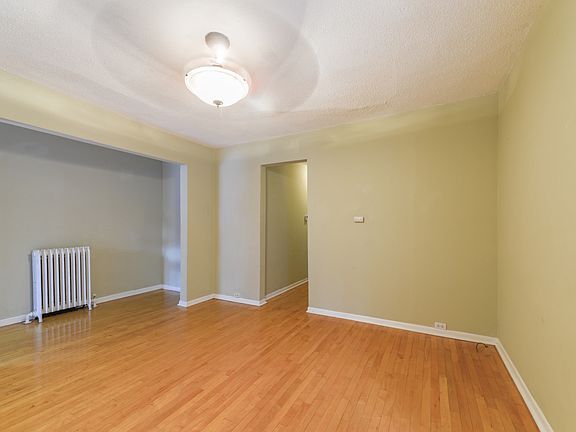 5th image of 4849 Vincent Ave S #1
