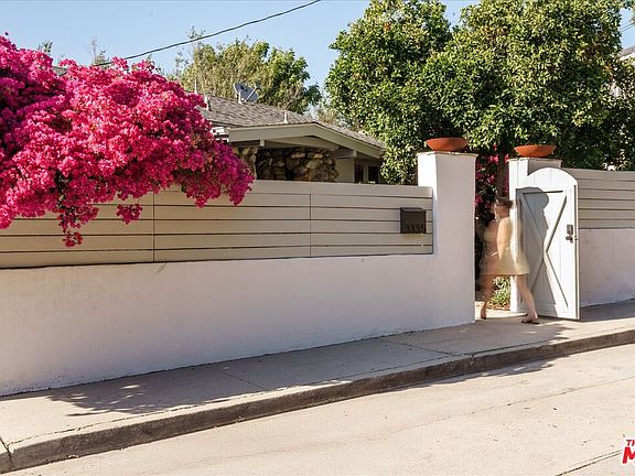 2nd image of 3135 Isabel Dr