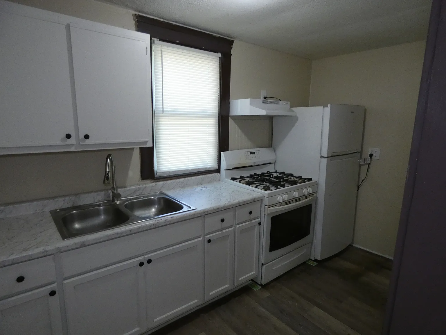 4 bed, 1365 sqft, $1,900 — Photo 3