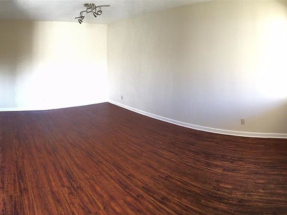 3rd image of 6701 Wilkinson Ave APT 5