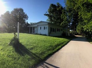 11148 Lossie Rd, Williamsburg, MI 49690