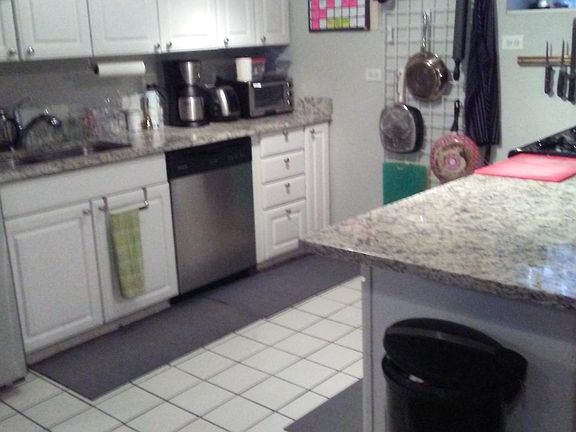 2nd image of 4516 N Malden St #G