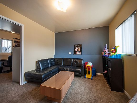 4th image of 6928 S. Foxflower Ct.