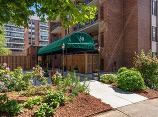 30 Stearns Rd #PHB, Brookline, MA 02446
