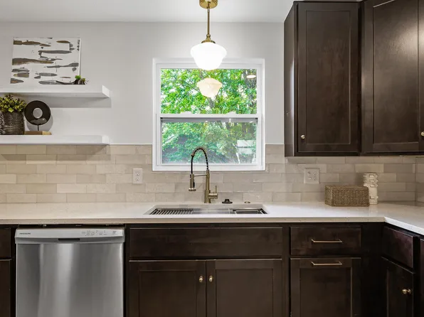 3950 Dupont Ave N, Minneapolis, MN 55412