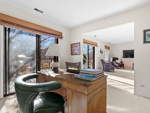 5th image of 1501 Oak Ave APT 302