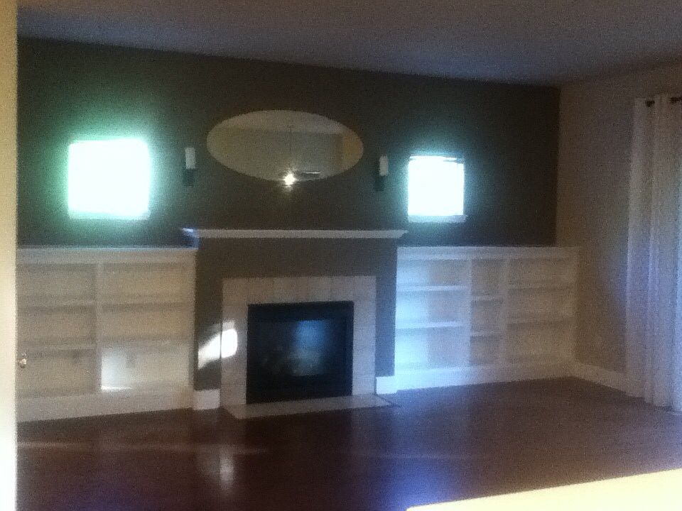 2nd image of 5685 Broadway St
