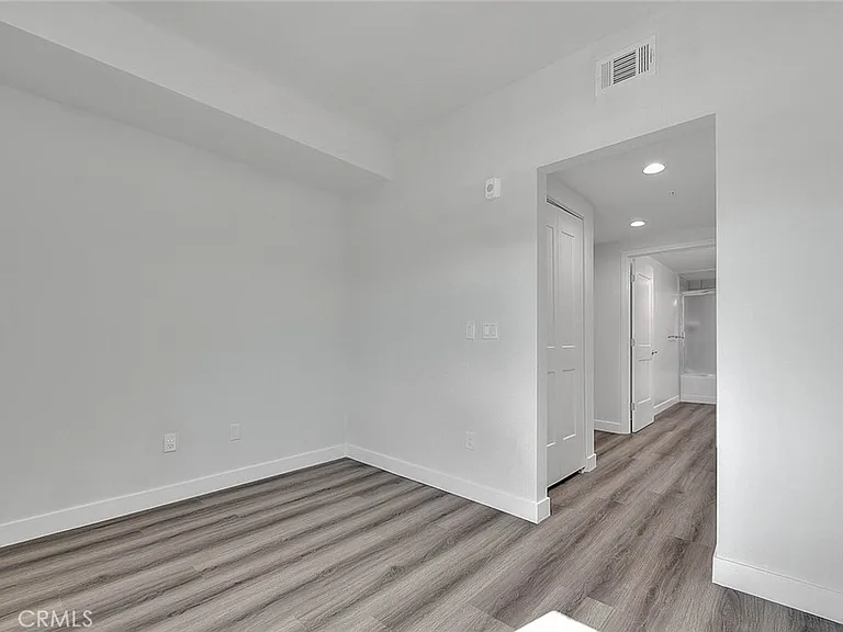 501 W Foothill Blvd #203 — Photo 11