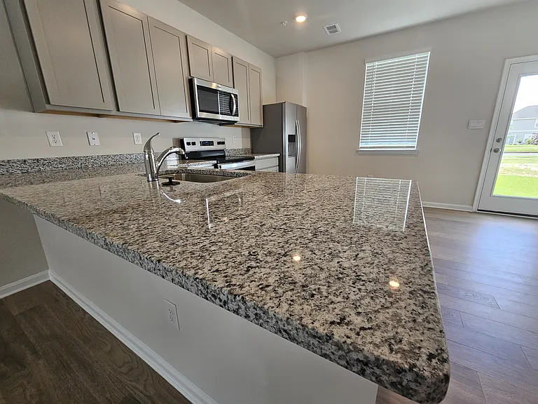 1410 Sugarplum Ln #1 — Photo 18