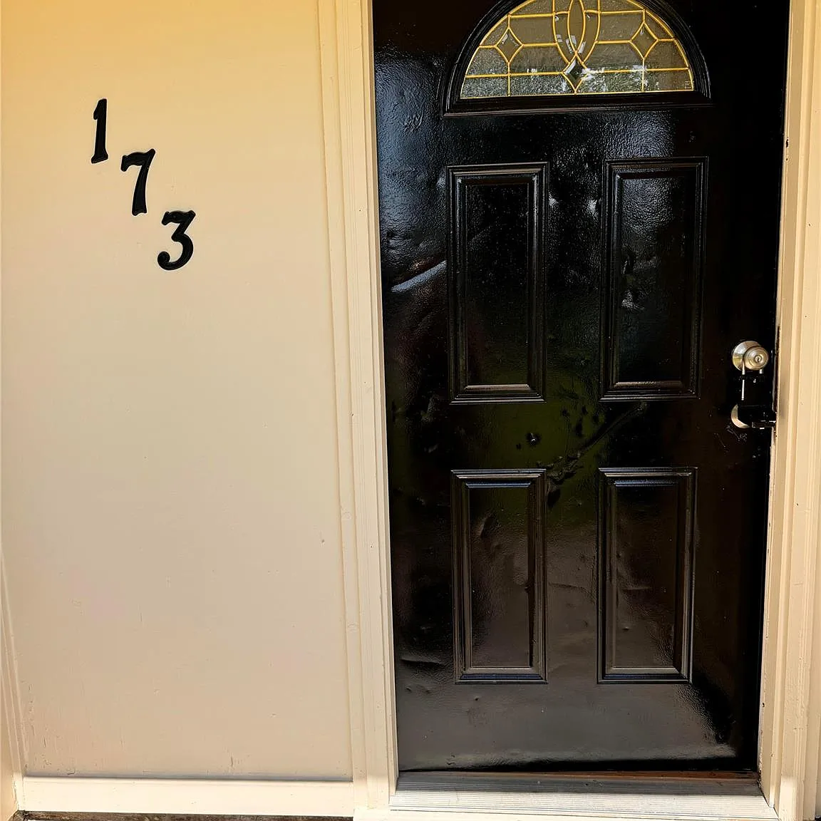 3 bed, 2.0 bath, 1389 sqft, $1,750 — Photo 3