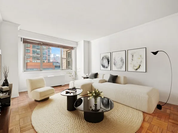 300 East 40th Street 7P image 3 of 12