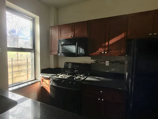 Rented by Sovereign Associates | media 5