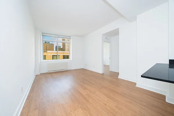 140 Riverside Boulevard #804