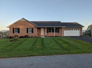 120 Cove Hills Dr, Wytheville, VA 24382