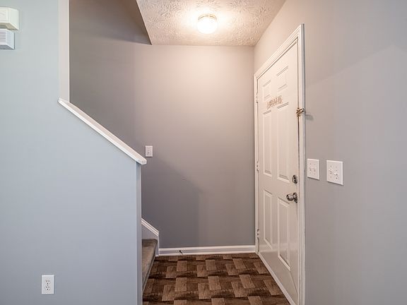3rd image of 8320 Gabriel Ct