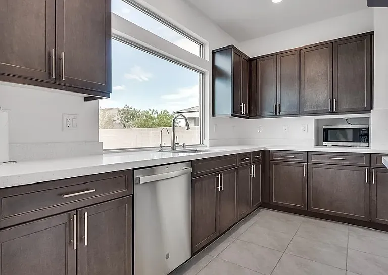 8541 S Pioneer Way — Photo 12