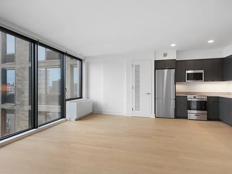 662 Pacific St #20T — Photo 3
