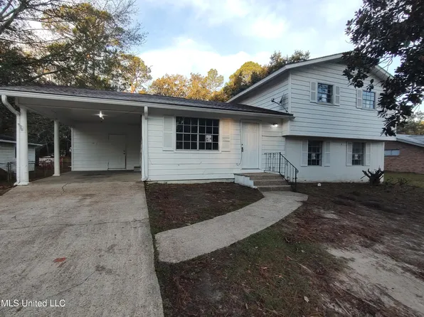 3803 Sherwood St, Pascagoula, MS 39581