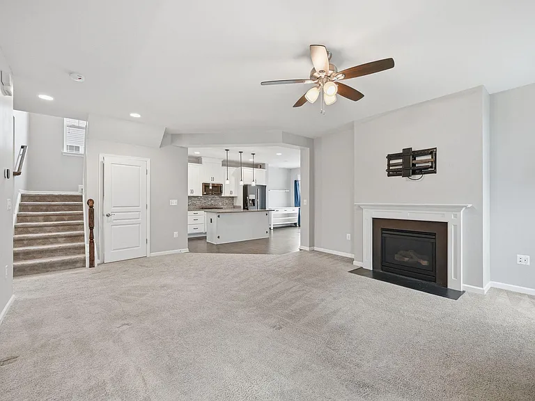 15521 Ann Arden Ave — Photo 6
