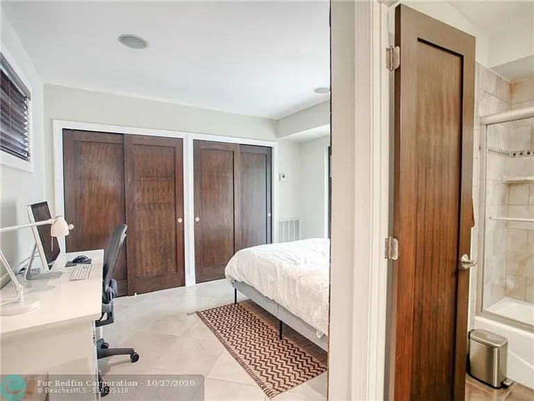 521 N Victoria Park Rd — Photo 14