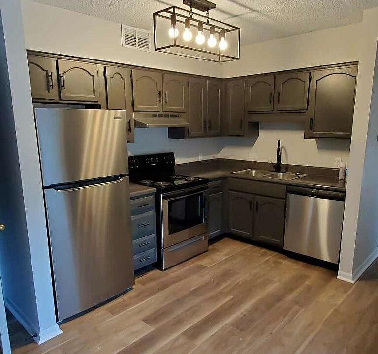 1st image of 211 N Portage Path #403