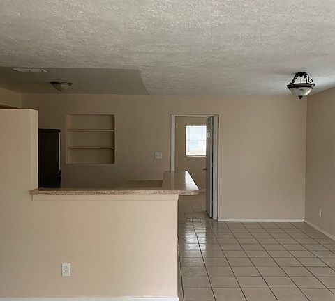 5th image of 4903 Polaris St